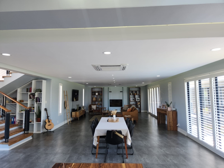 5 Bedroom Property for Sale in Somerton Estate Free State